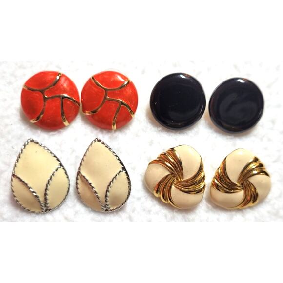 Enamel Earrings 4 Pc Lot Vintage 1980s Button 1 Signed Napier Black Red Cream 1" - Picture 1 of 5